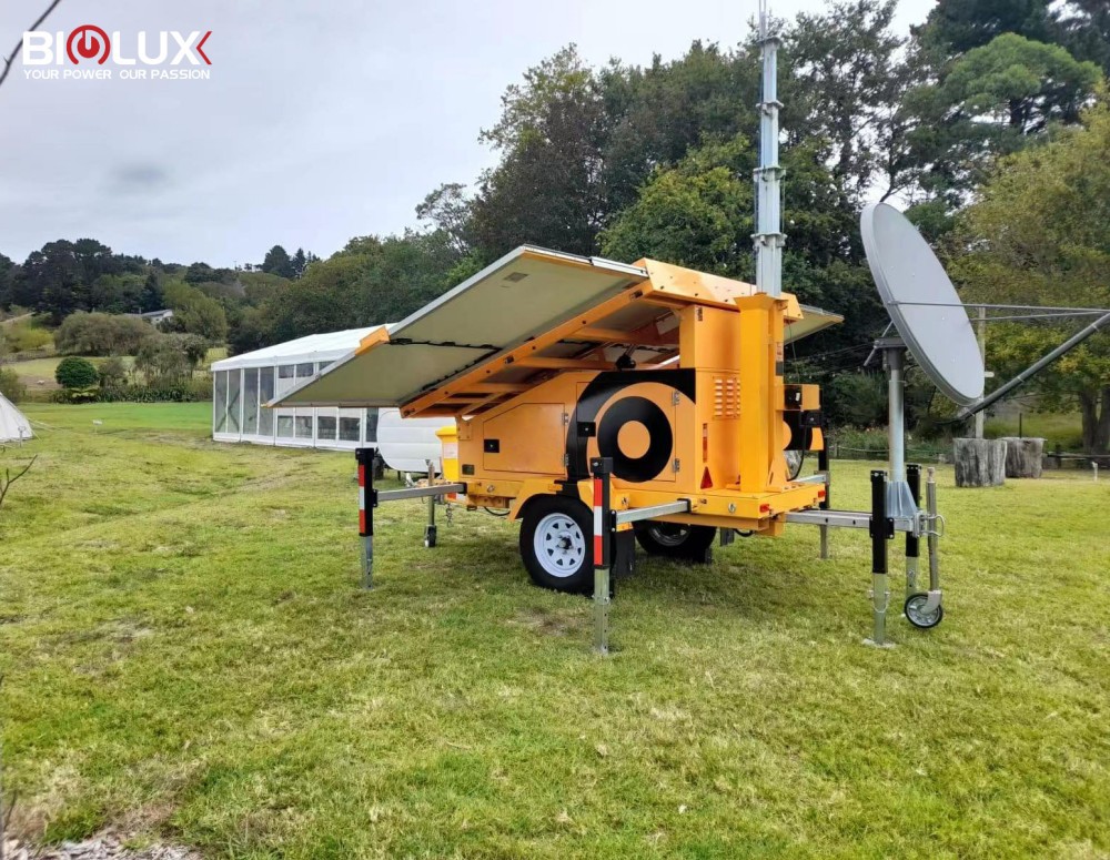 portable solar telecom tower